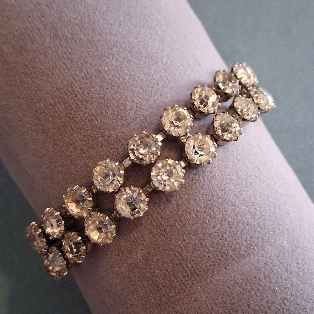Weiss Rhinestone Bracelet - Picture 3 of 5